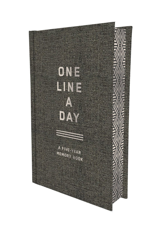 Chronicle books charcoal canvas one line a day - dagboek voor 5 jaar - a five-year memory book