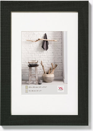 Walther home - houten lijst - fotoformaat 24x30 cm - zwart
