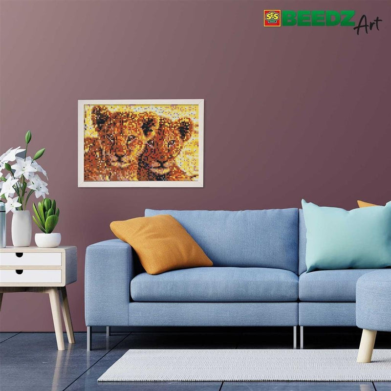 Afbeelding laden in galerijviewer, Ses creative beedz art strijkkralen leeuwenwelpen 30x45.5 cm 7000 stuks
