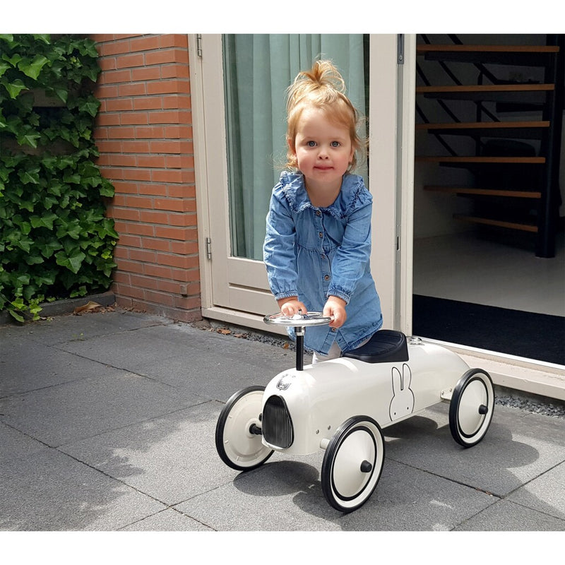 Load image into Gallery viewer, Nijntje retro loopauto wit zwart
