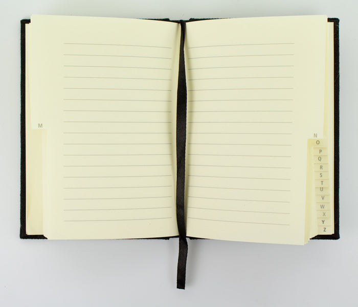 Load image into Gallery viewer, Kangaro k-5106 alfabetboek a6 a-z linnen hard cover zwart, 208 pagina's, leeslint, elastiek
