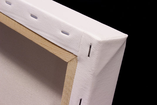 Kangaro k-820011 schildersdoek 3d 40x50cm 380grams 100% katoen. 3 x lagen gesso primer, met 8 houten wiggen