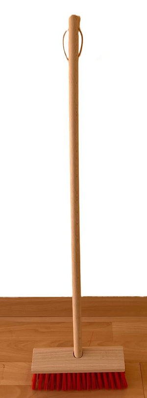 Kinder straatbezem pvc rood. 80 cm. 3+