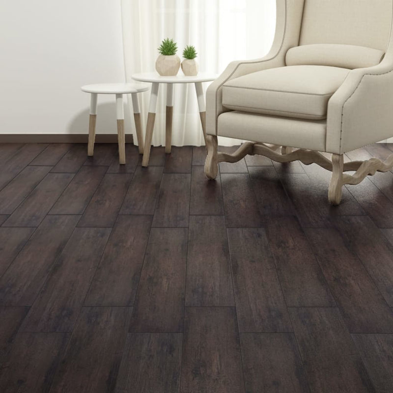 Load image into Gallery viewer, Vidaxl vloerplanken zelfklevend 2,51 m² 2 mm pvc donkerbruin

