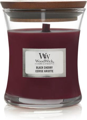 Woodwick hourglass medium geurkaars - black cherry - 60 branduren