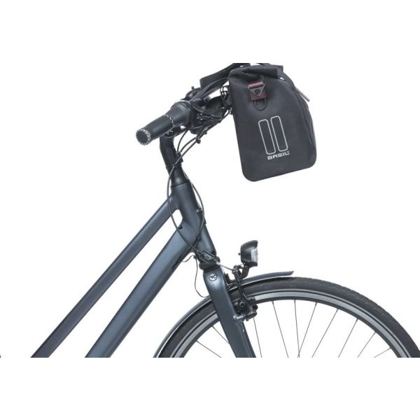 Load image into Gallery viewer, Basil fietshandtas city mik 8 - 11 liter 19 x 30 x 26 cm - zwart
