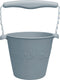 Scrunch : emmer eendenei blauw diam.15cm, 1.5l inhoud, handvaten met touw, opvouwbaar, 100% siliconen, recycleerbaar, 12m+