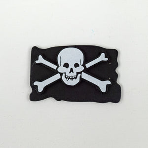 Darice • geschilderde houtvorm piratenvlag