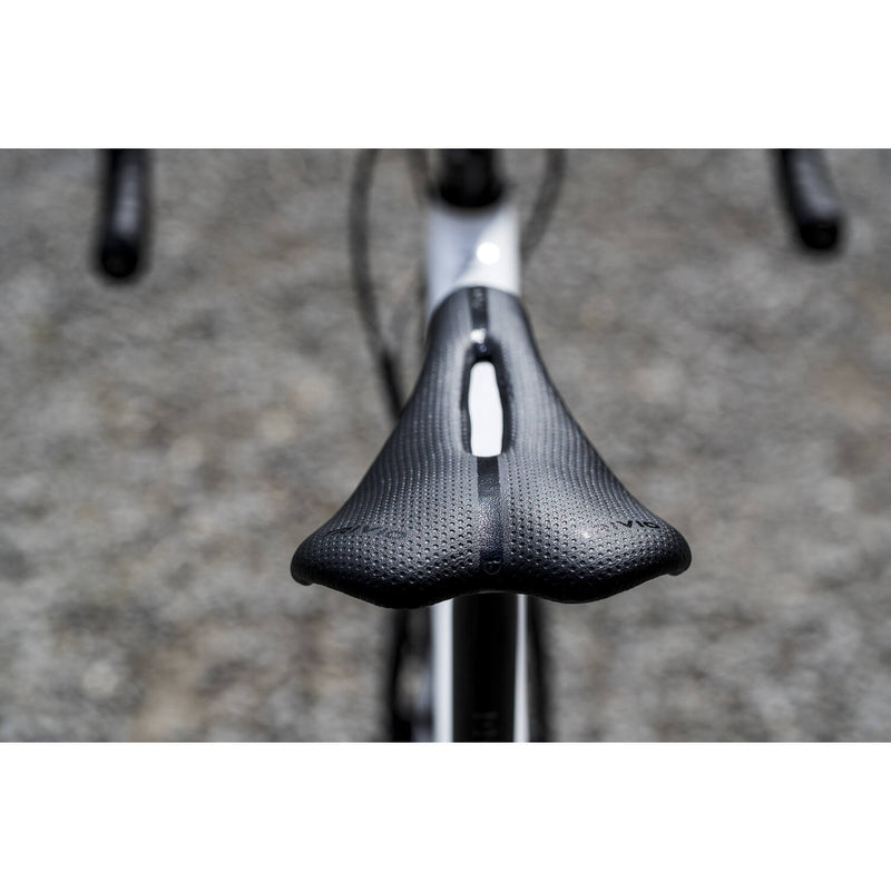 Load image into Gallery viewer, Trivio - pirate pfs fietszadel zwart
