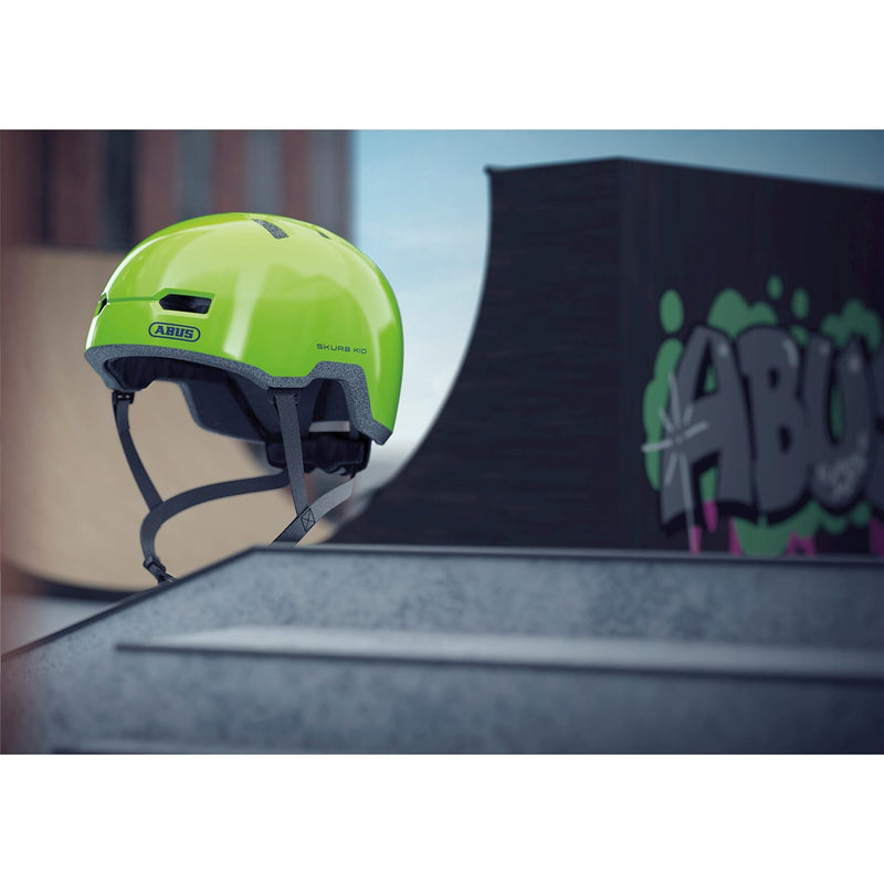 Load image into Gallery viewer, Abus Helm Skurb Kid shiny green S 45-50cm
