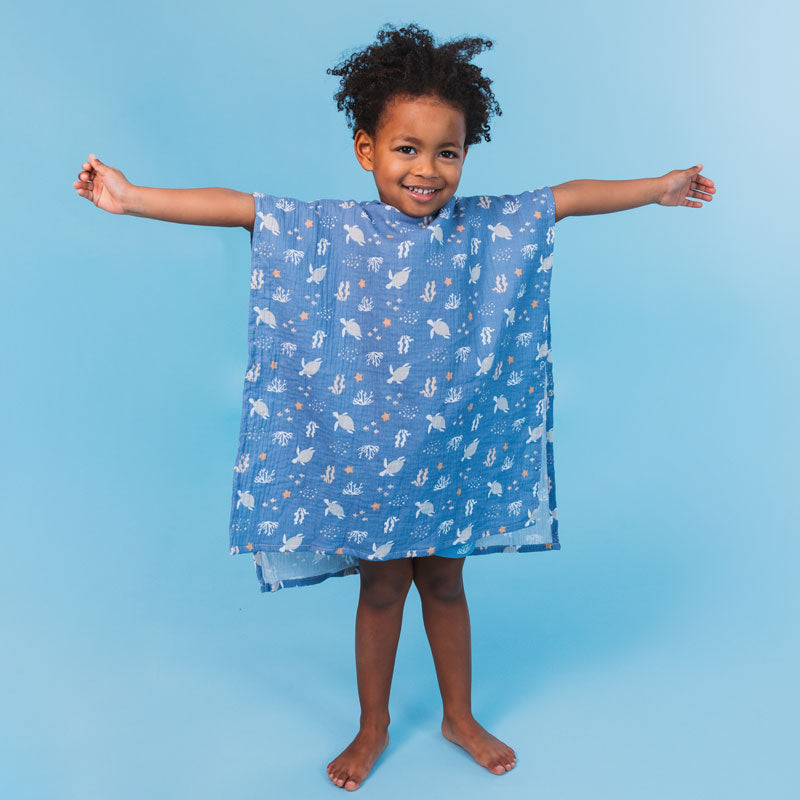 Load image into Gallery viewer, Coral bliss | meerkleurige hydrofiele strandponcho 52 x 52 cm
