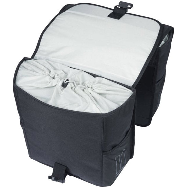 Load image into Gallery viewer, Basil dubbele fietstas go mik 32 liter - zwart
