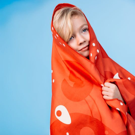 Crabby | rode microvezel handdoek 135 x 65 cm