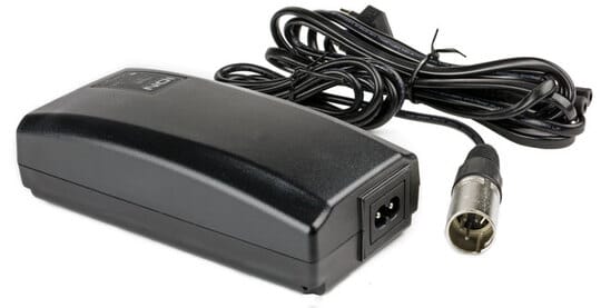 Load image into Gallery viewer, Sparta pmu4 acculader 36v 2a 4-polig
