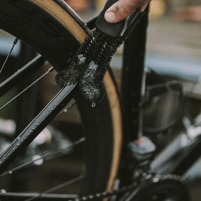 Load image into Gallery viewer, Dynamic two prong brush
