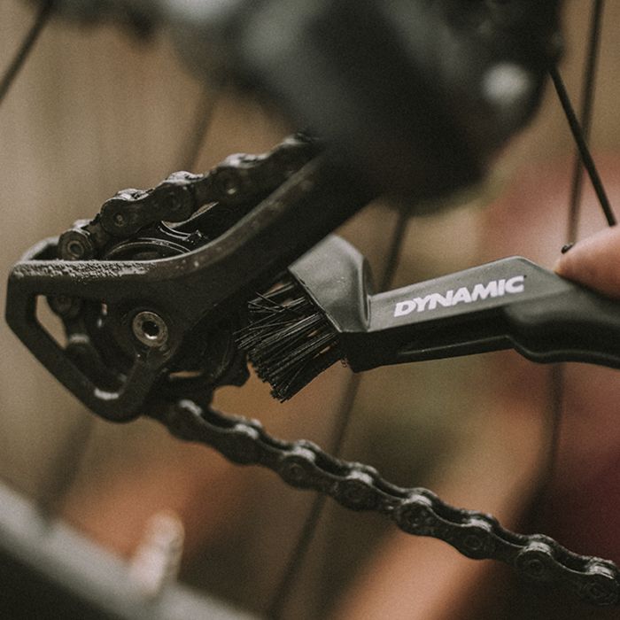 Afbeelding laden in galerijviewer, Dynamic drivetrain detailing brush
