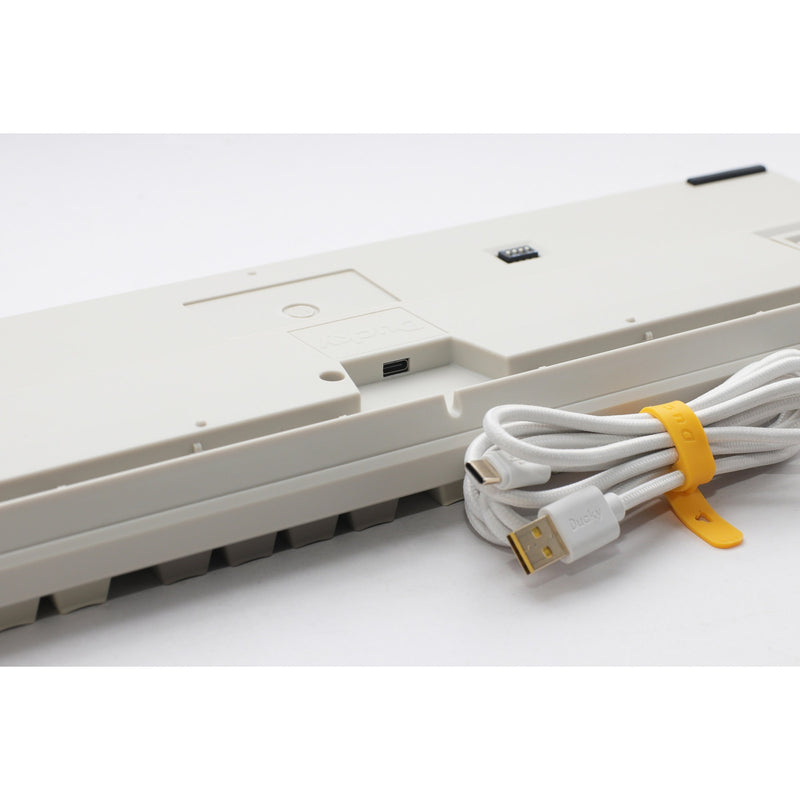 Load image into Gallery viewer, Ducky Origin Vintage
