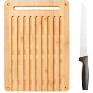 Fiskars Functional Form Set bamboe broodsnijplank en mes