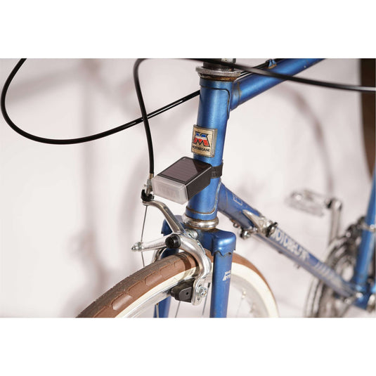 Litta koplamp zonne-energie zwart