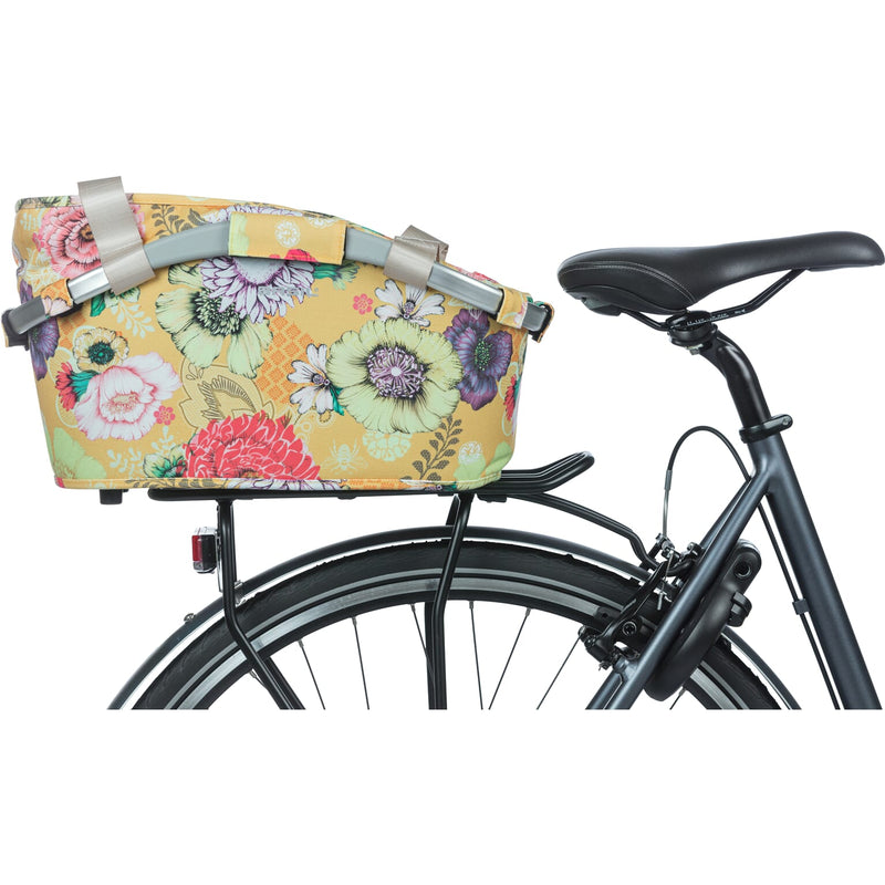 Load image into Gallery viewer, Basil Bloom Field Carry all MIK – fietsmand – achterop geel
