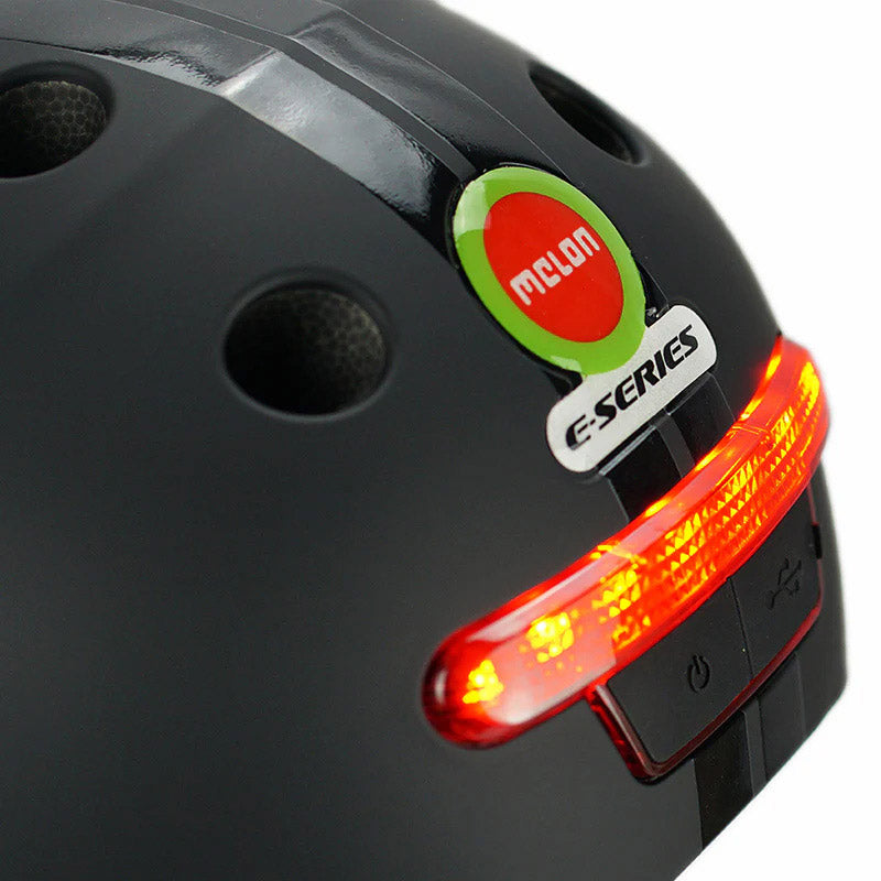 Load image into Gallery viewer, Melon helm met verlichting e-series black ice xl-xxl
