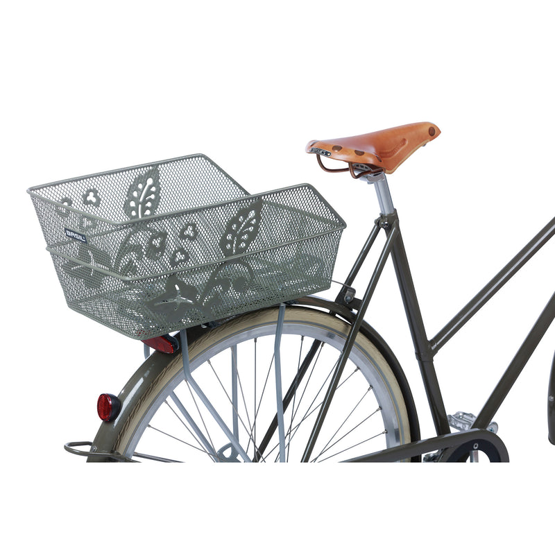 Load image into Gallery viewer, Basil Cento Flower-  fietsmand - achterop - olive green
