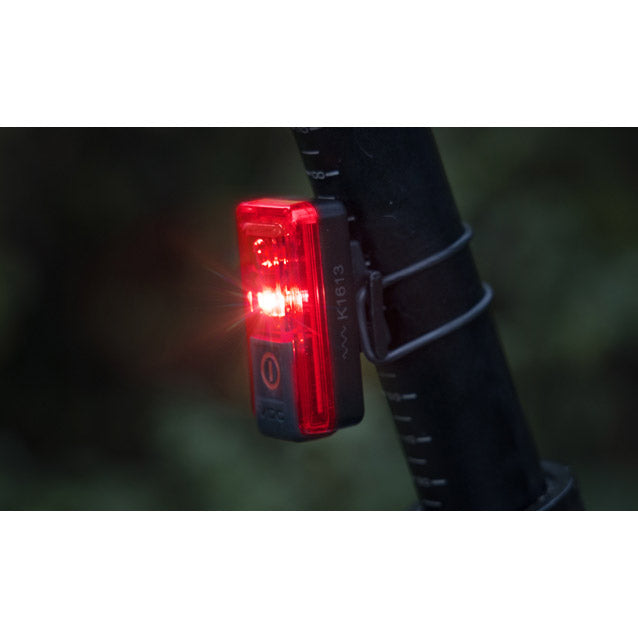 Load image into Gallery viewer, Vdo eco light red rl plus usb achterlicht li-on accu+remlicht aan uit
