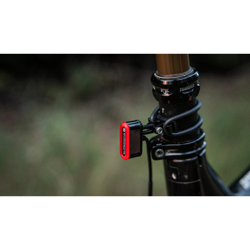 Load image into Gallery viewer, Magura bikes supernova achterlicht tl3 mini dynamo bagagedrager 12v zwart
