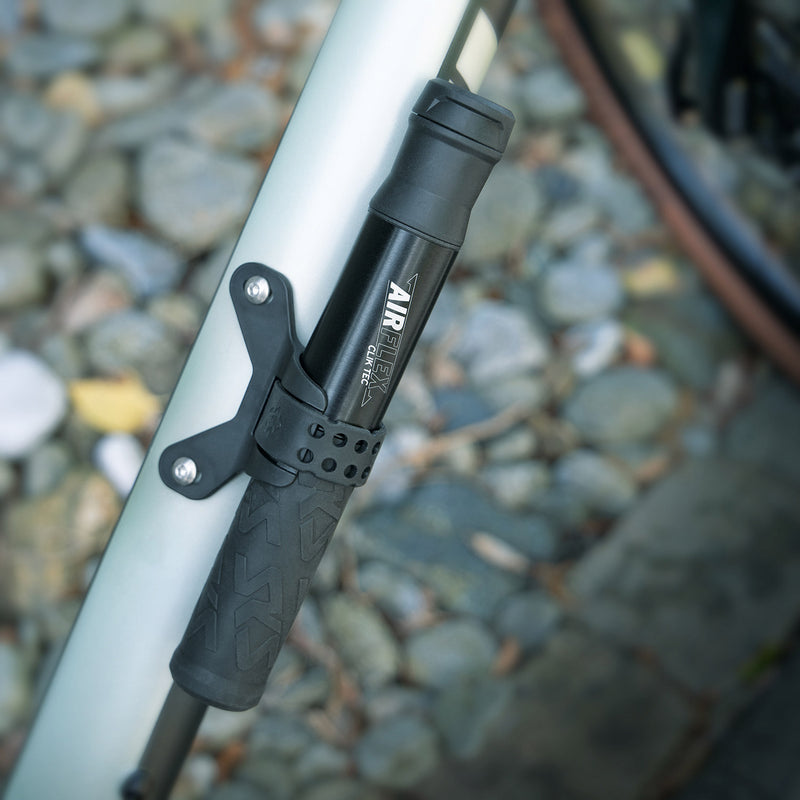 Afbeelding laden in galerijviewer, Sks minipomp airflex explorer clik tec 205mm 5bar zw zilver
