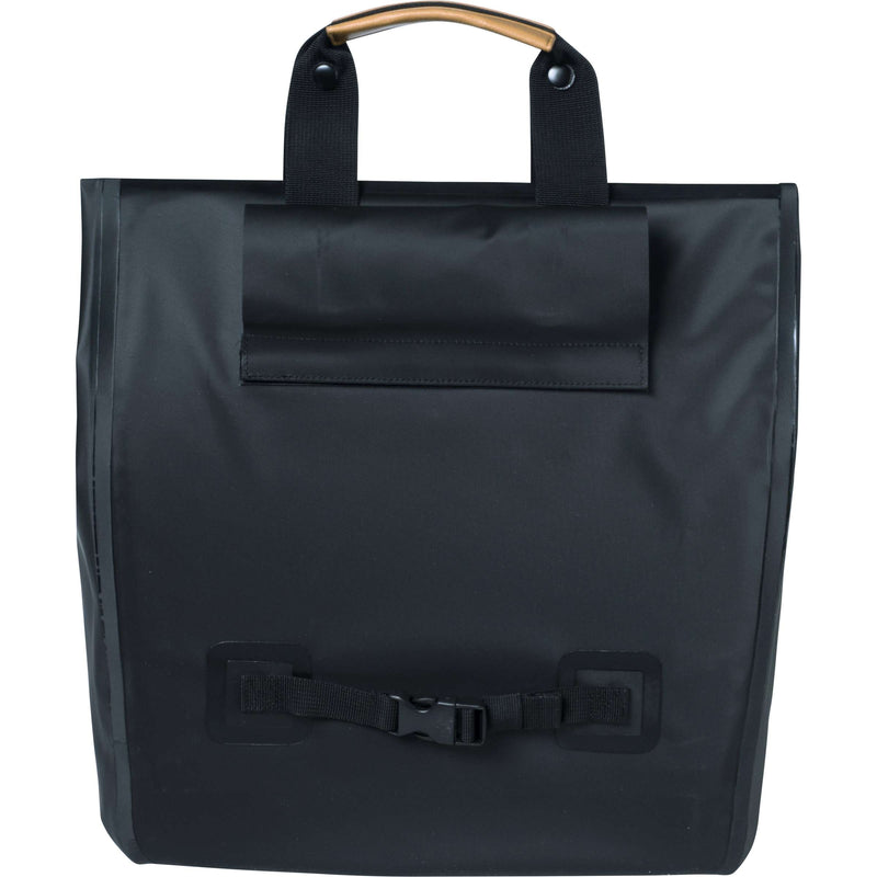 Afbeelding laden in galerijviewer, Basil Urban Dry Shopper - waterdichte fietsshopper, vegan leather details, verstelbare sluiting, reflectie, mat zwart
