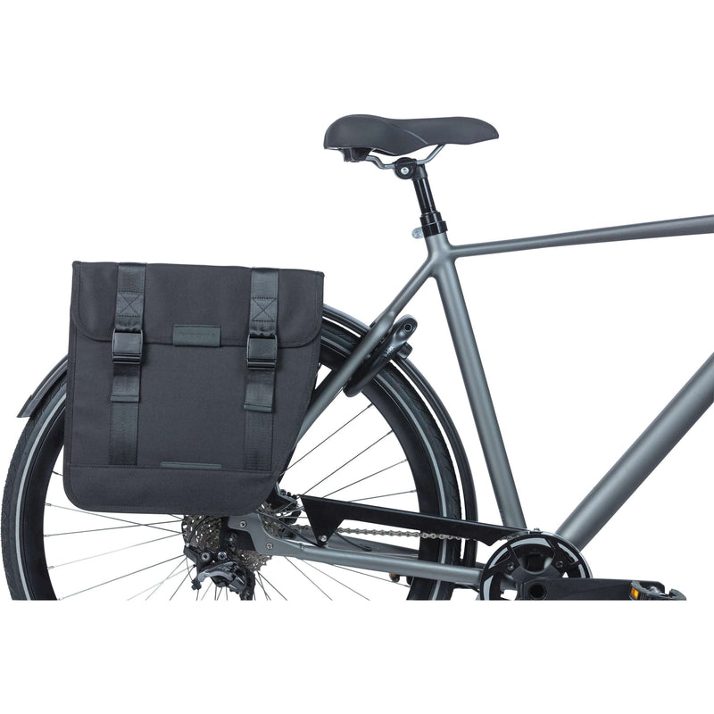 Load image into Gallery viewer, Basil Tour dubbele fietstas zwart 35L
