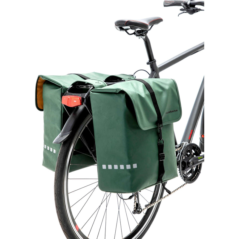 Afbeelding laden in galerijviewer, Fietstas Odense - Stoere, ruime dubbele achtertas voor elektrische fietsen - Groen
