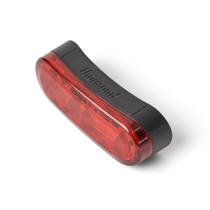 Afbeelding laden in galerijviewer, Thousand helmet light - stealth black
