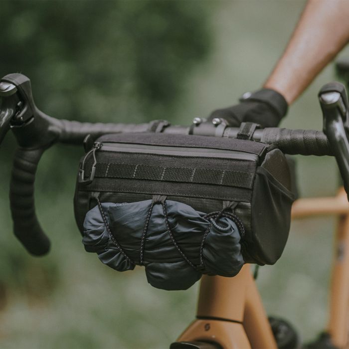 Afbeelding laden in galerijviewer, Topeak Tubular Barbag - Stuurtas voor fietsers, 3,8L, Zwart

