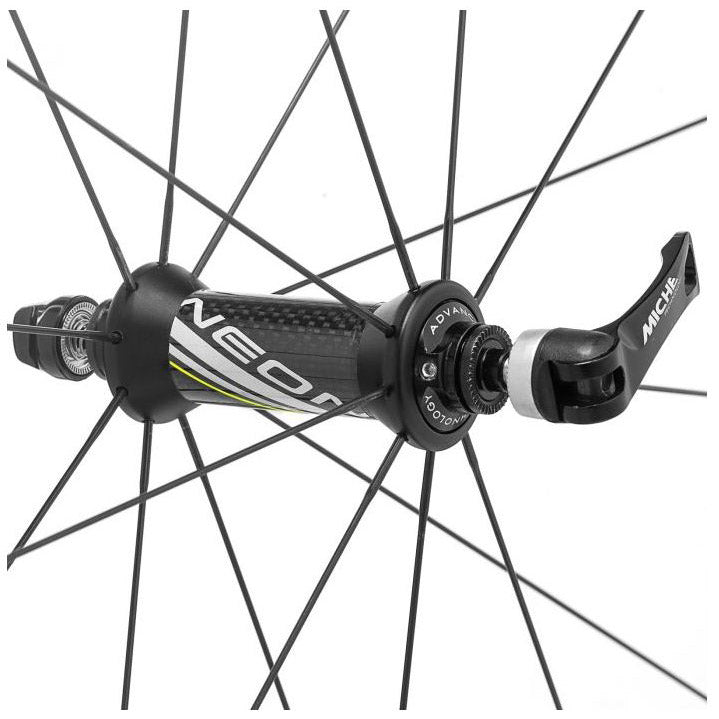 Load image into Gallery viewer, Miche wielset neon shimano 11v (draad) qr
