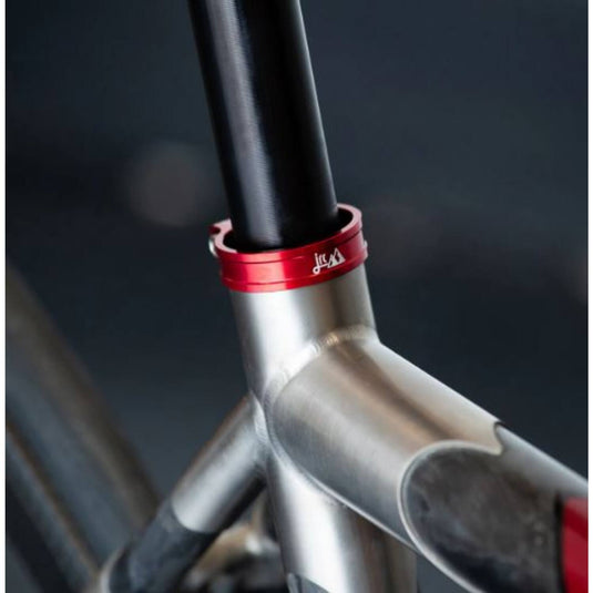 Jrc - zadelpenklem lightweight kumo+ 31.8mm zwart