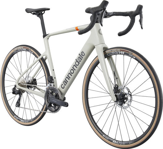 Load image into Gallery viewer, Cannondale synapse carbon 4 28 road bike
