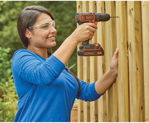 Load image into Gallery viewer, Black+decker bdcdc18 18v 1.5ah schroefboor - 1 snelh | 1x 18v 1.5ah accu + 200ma lader - bdcdc18-qw
