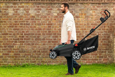 Bosch rotak 18v2-43 - grasmaaier - inclusief 2 x 18v 4.0 ah accu en al 2x18v-88 lader en mulchplug