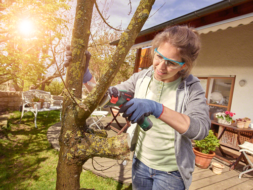 Load image into Gallery viewer, Bosch groen easycut 12 nanoblade-accuzaag 12v 2.5ah - 06033c9000
