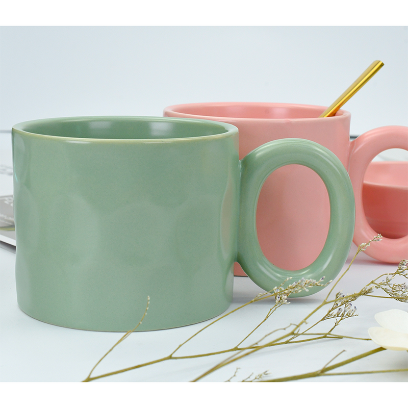 Cargue la imagen en el visor de la galería, Cark mok matte mintgroen 380ml ø10x8cm
