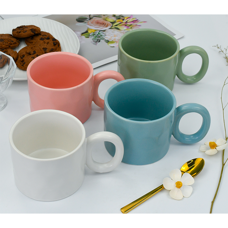Cargue la imagen en el visor de la galería, Cark mok matte mintgroen 380ml ø10x8cm
