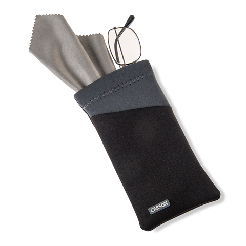 Load image into Gallery viewer, Carson neoprene brillenhoesje met microvezeldoekje - zwart grijs
