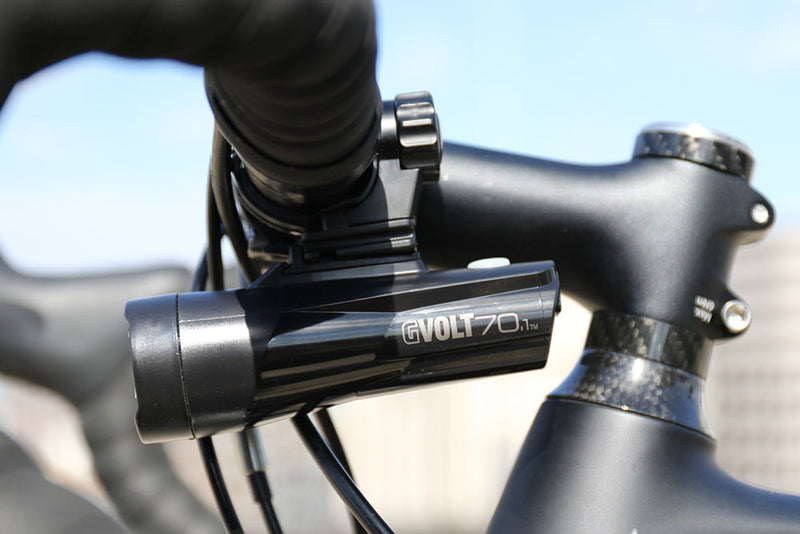 Load image into Gallery viewer, Cateye gvolt70.1 front light
