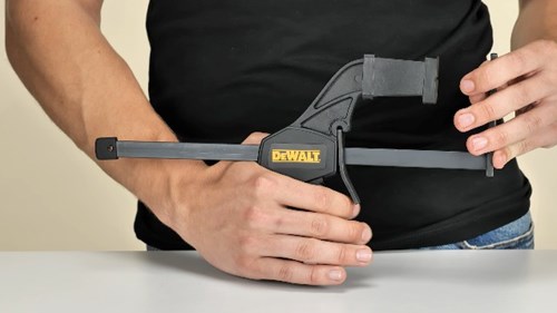 Load image into Gallery viewer, Dewalt accessoires dewalt dws5026 | snelspanklemmen voor dewalt geleiderails - dws5026-xj
