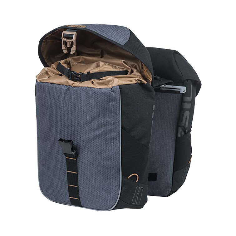 Load image into Gallery viewer, Basil Miles Double Bag - Dubbele fietstas, unisex, sportief, 34L, waterdicht, zwart
