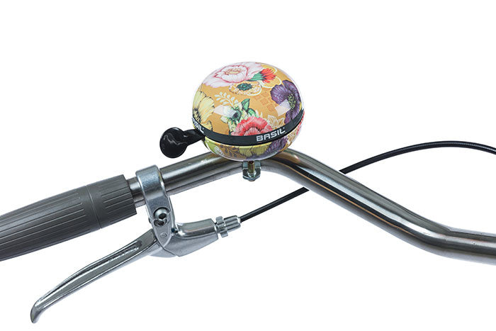 Load image into Gallery viewer, Basil Bloom Field fietsbel geel
