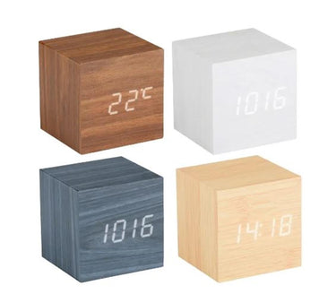 Grundig wekker digitaal met houtnerf 6,3x6,3x6,3cm