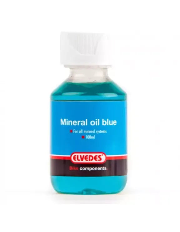 Olie Elvedes blauw mineraal vloeistof