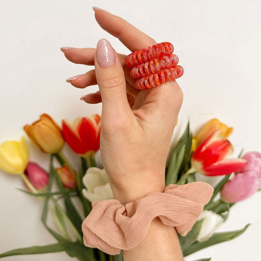 Invisibobble sprunchie recycling rocks